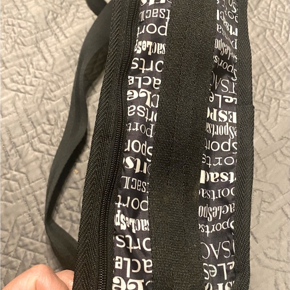 Vintage LeSportSac Black All over text print messenger adjustable crossbody bag - Picture 9 of 10